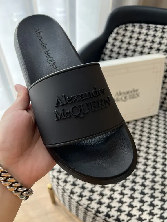 Alexander McQueen Shoe 